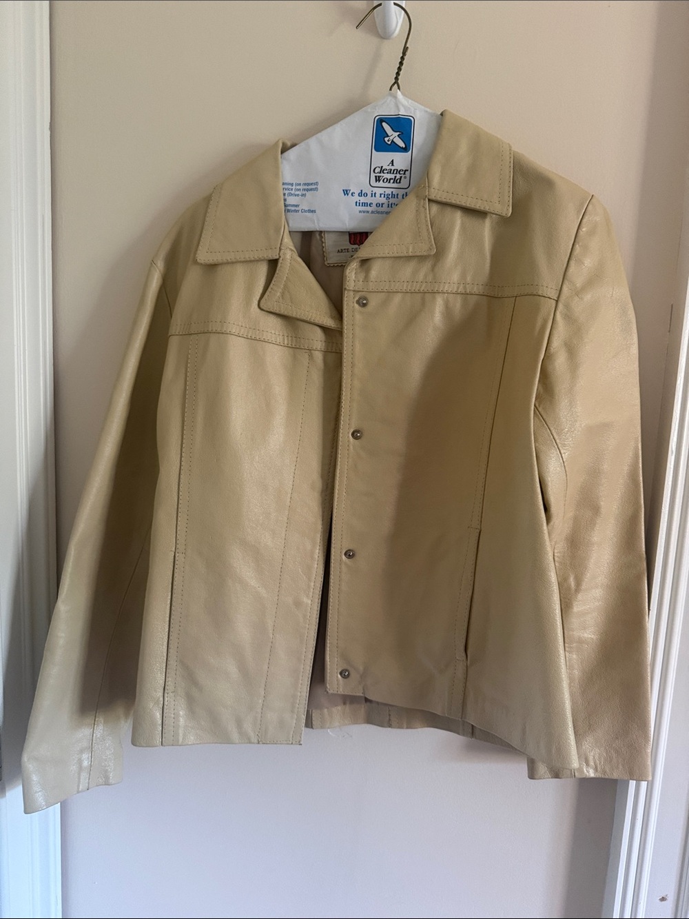 Vera Pelle Beige Leather Jacket
